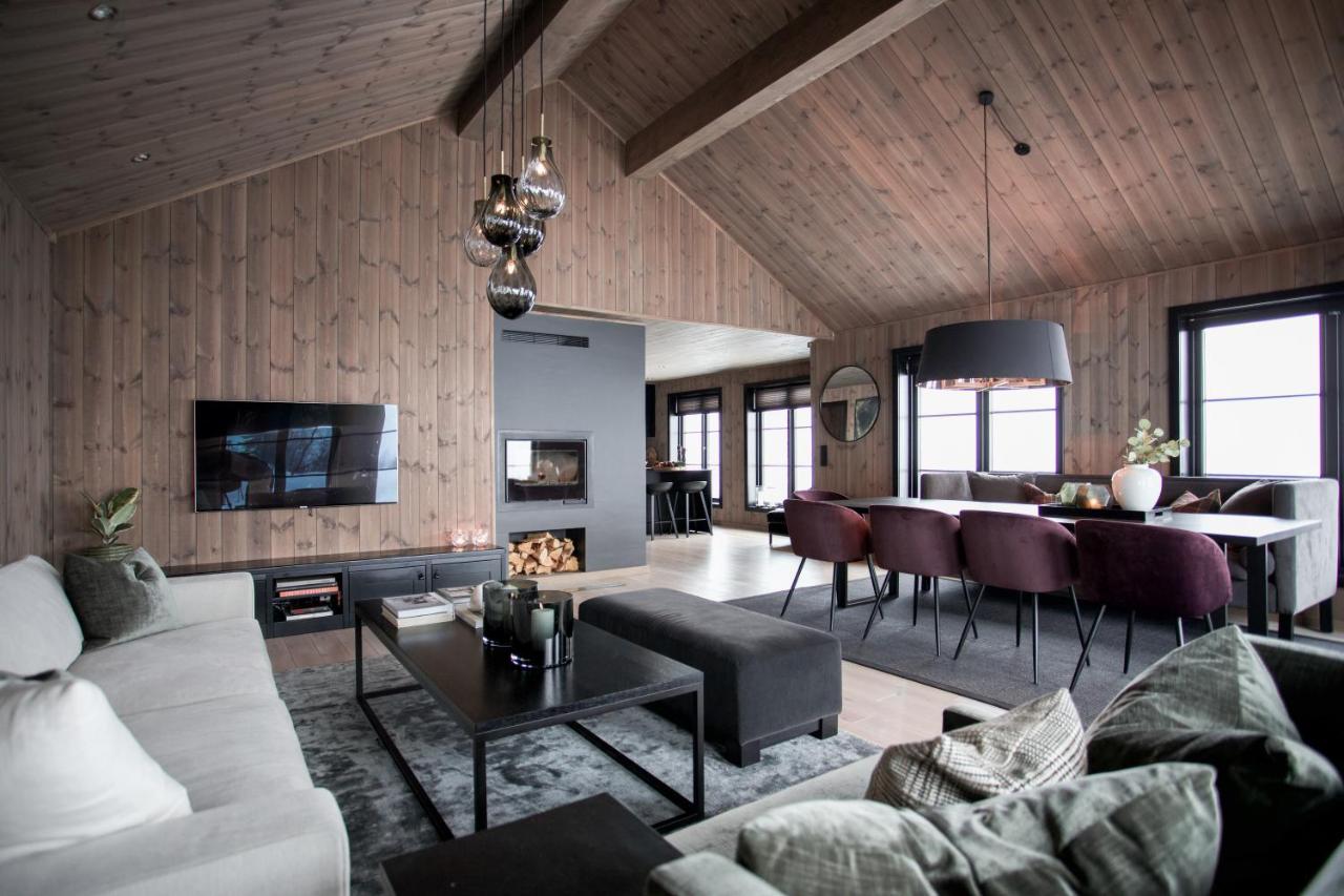 Luxurious 5-Bedroom Mountain Chalet With Sauna, Panoramic Views, And Two Full Bathrooms Stranda  Kültér fotó