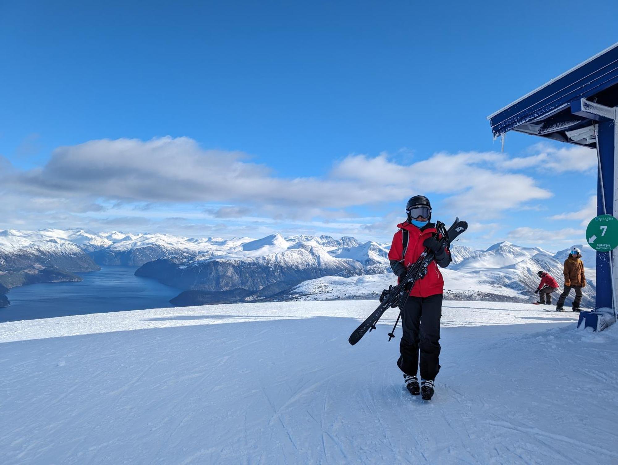 Luxurious 5-Bedroom Mountain Chalet With Sauna, Panoramic Views, And Two Full Bathrooms Stranda  Kültér fotó