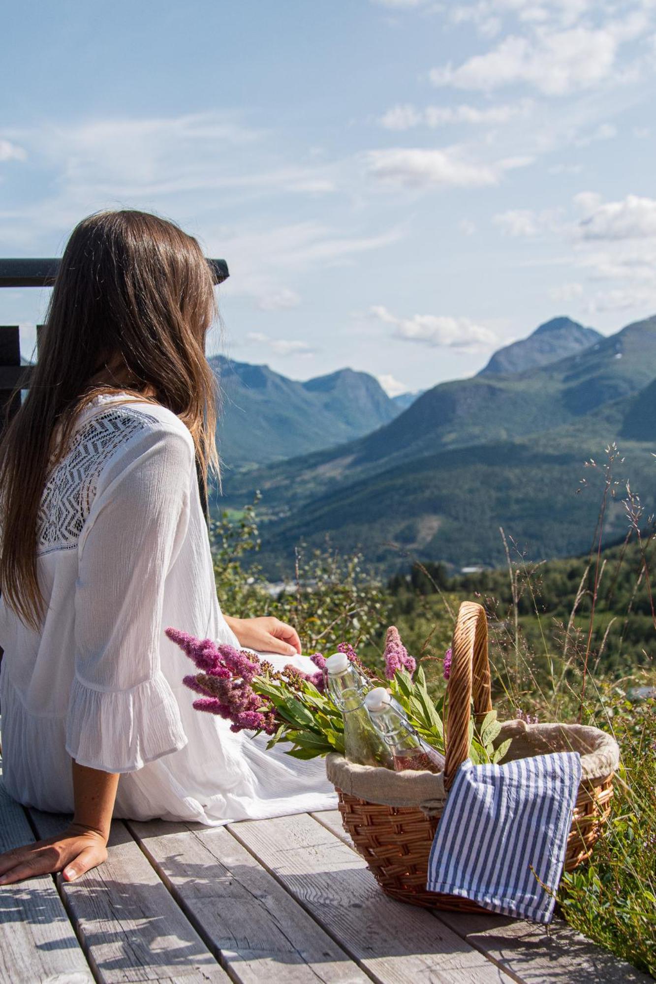 Luxurious 5-Bedroom Mountain Chalet With Sauna, Panoramic Views, And Two Full Bathrooms Stranda  Kültér fotó